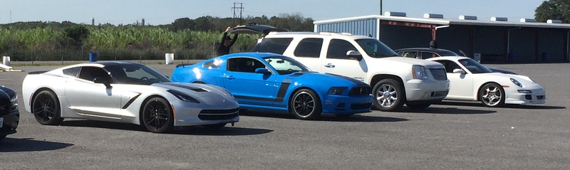 Illustration for article titled The cars of my first track day (pic dump)